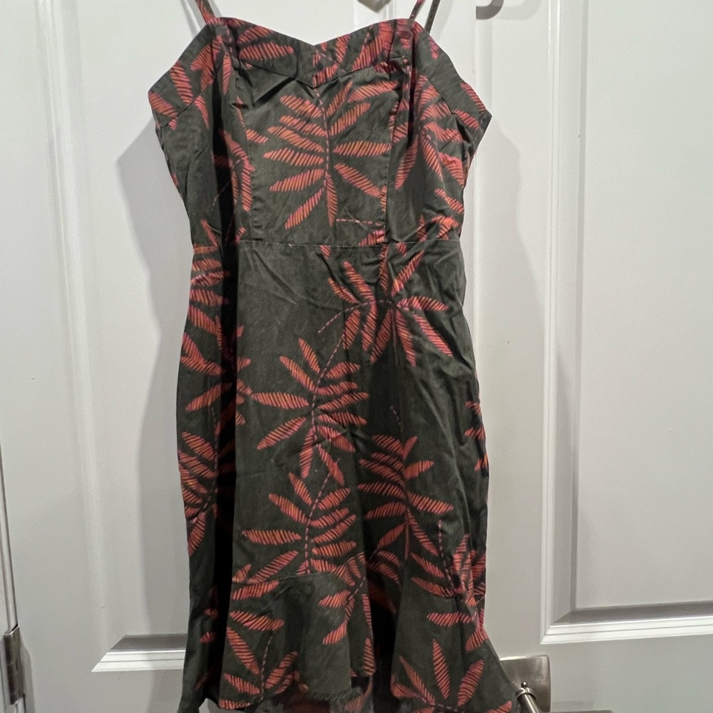 Elegant Green and Red Leaf Print Dress